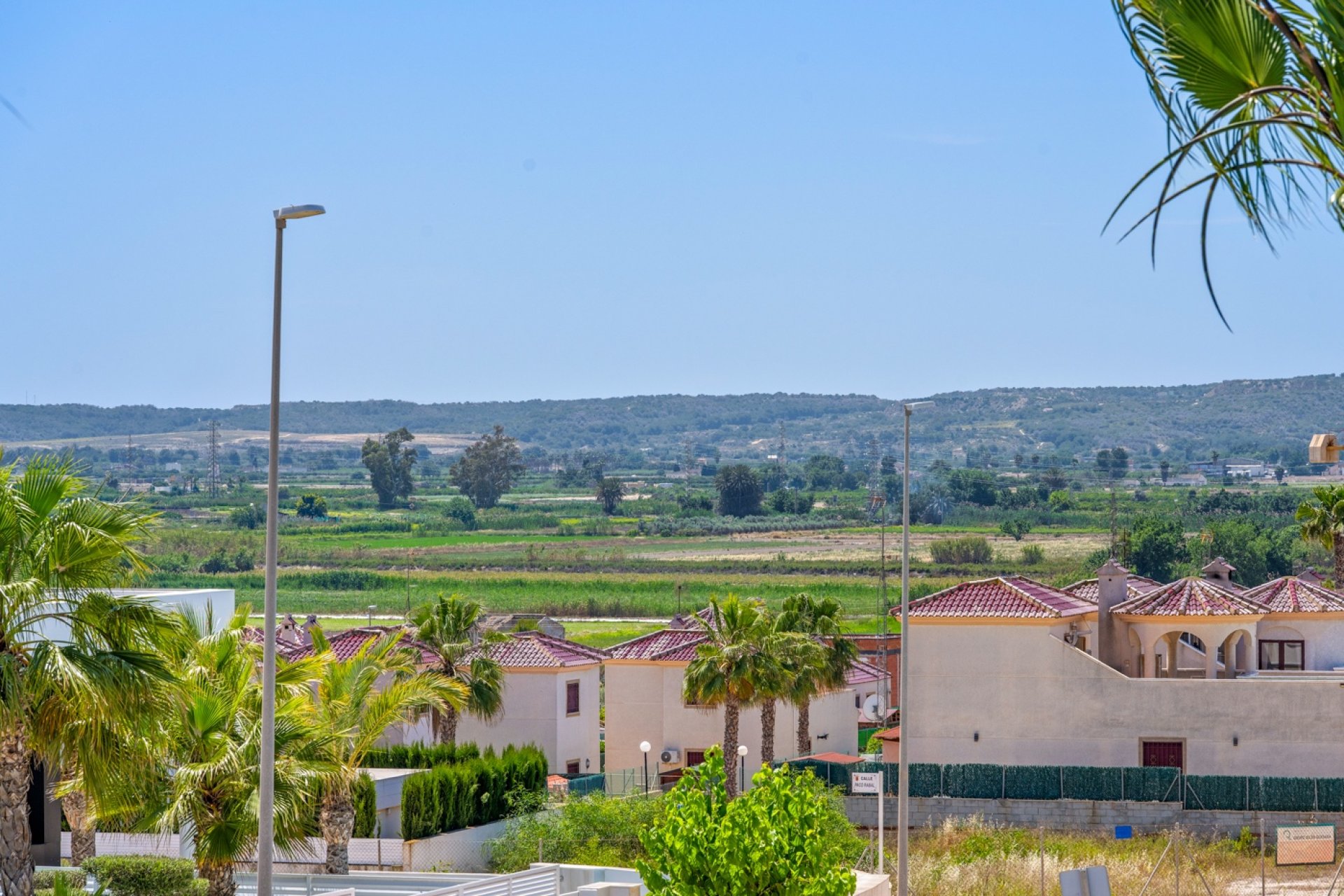 Resale - Detached House / Villa -
La Marina