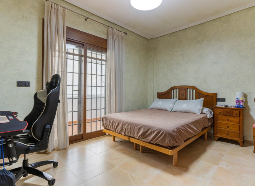 Resale - Detached House / Villa -
Los Montesinos - La Herrada