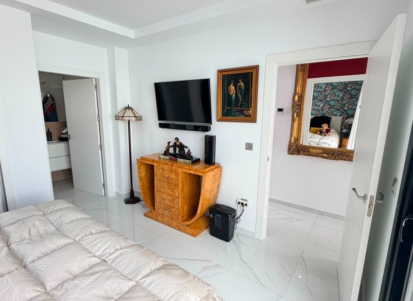 Resale - Detached House / Villa -
Los Montesinos - La Herrada