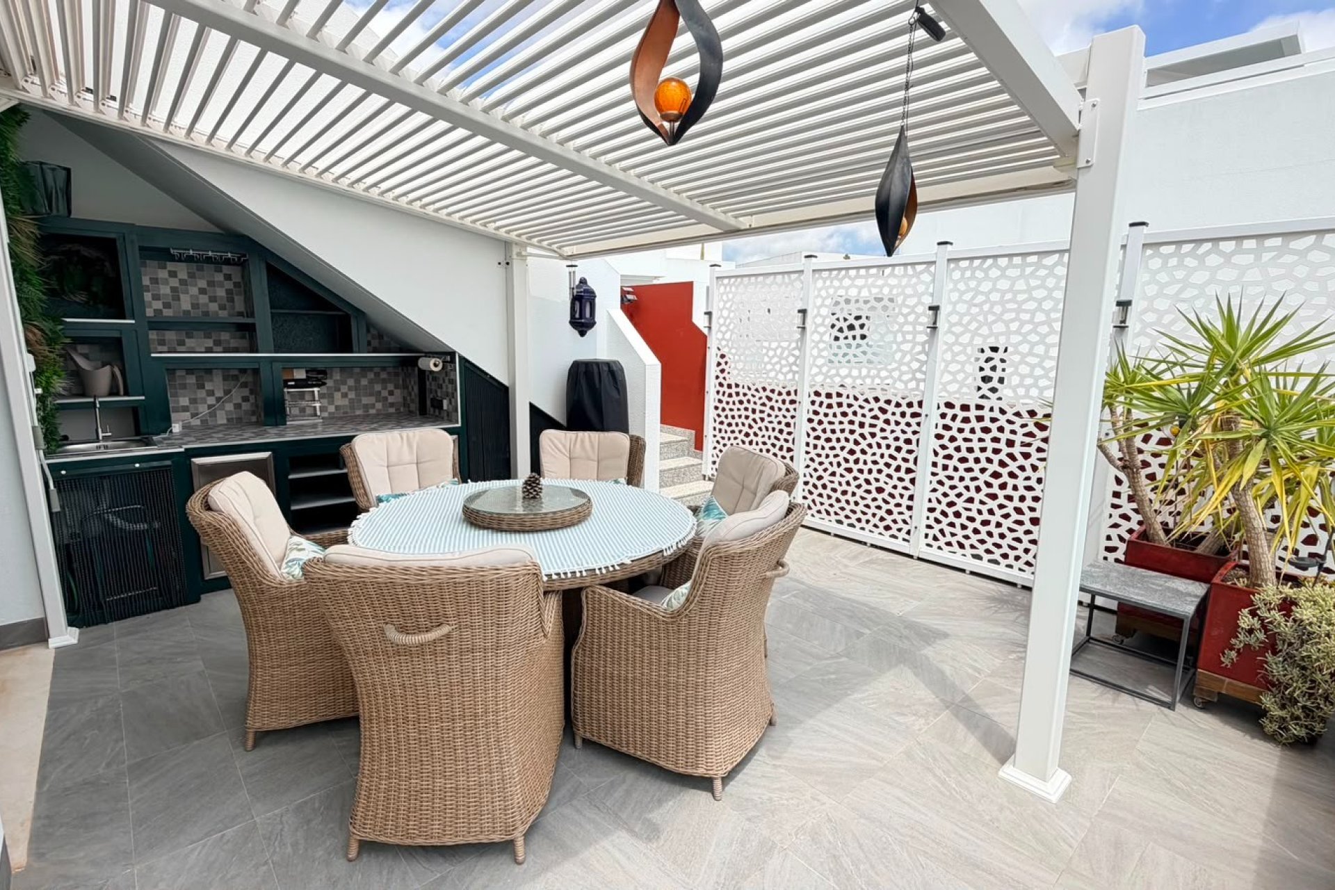 Resale - Detached House / Villa -
Los Montesinos - La Herrada
