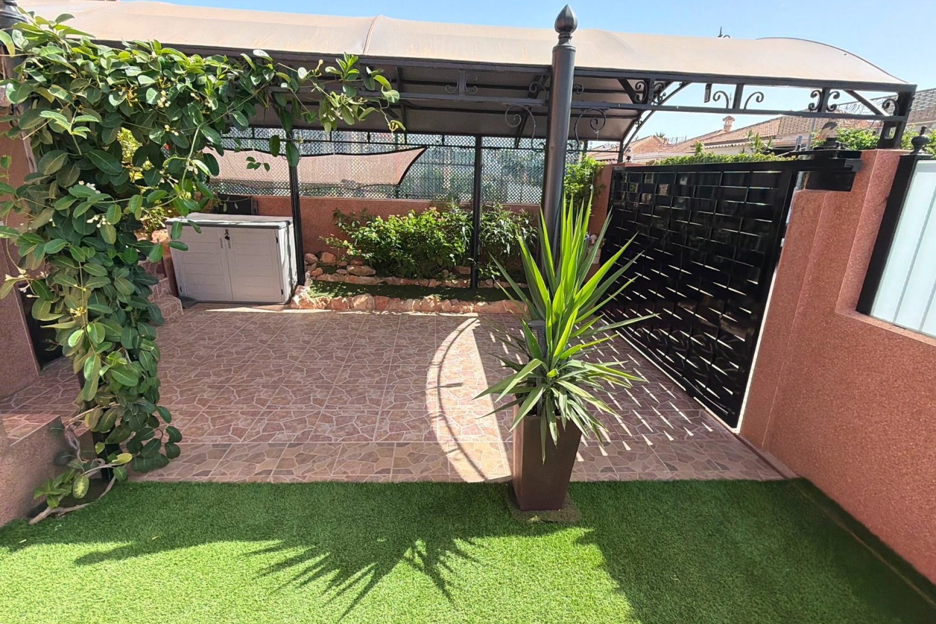 Resale - Detached House / Villa -
Los Montesinos - La Herrada