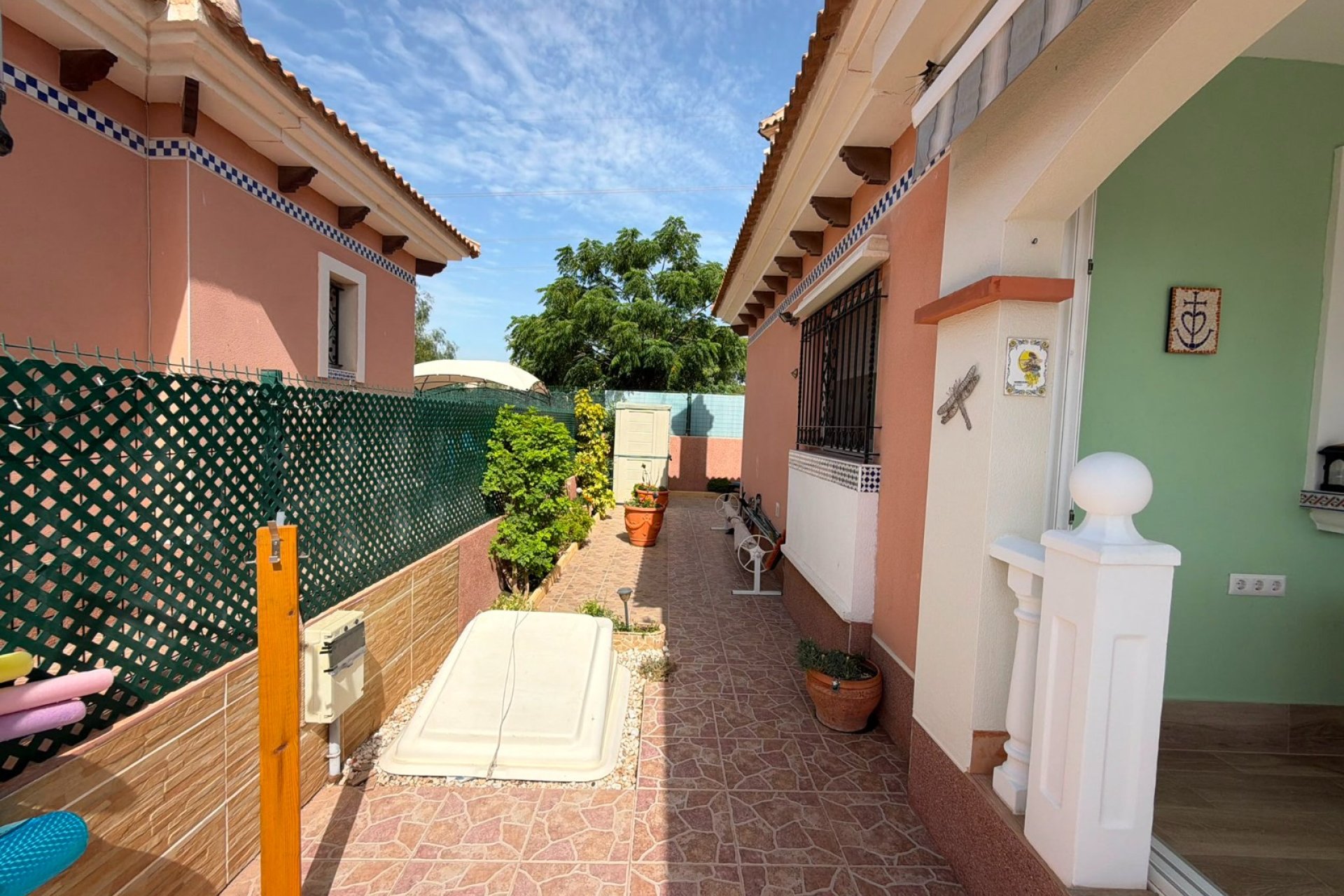 Resale - Detached House / Villa -
Los Montesinos - La Herrada