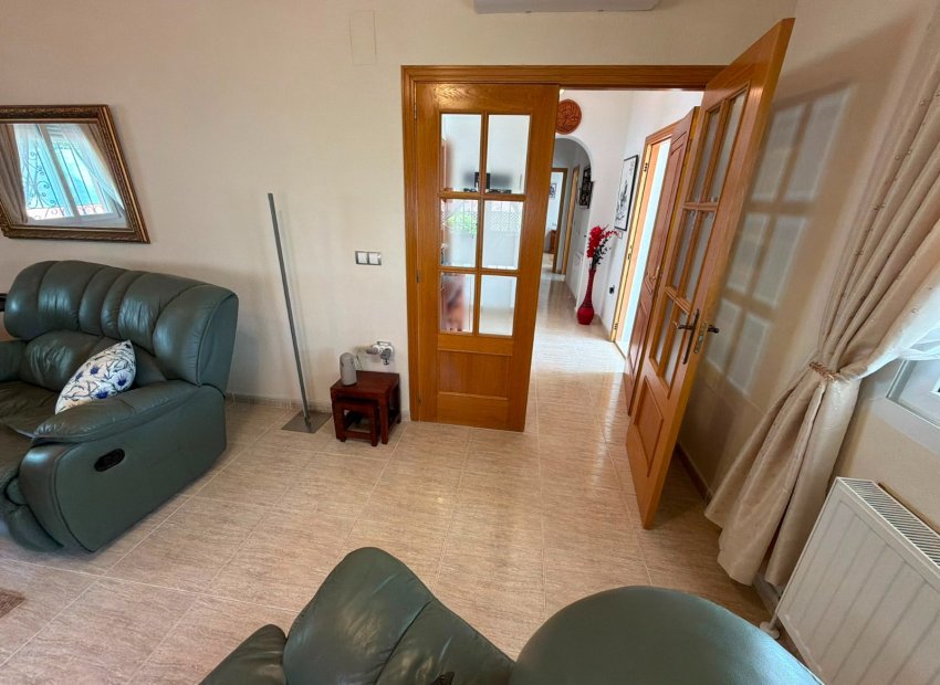 Resale - Detached House / Villa -
Los Montesinos - La Herrada
