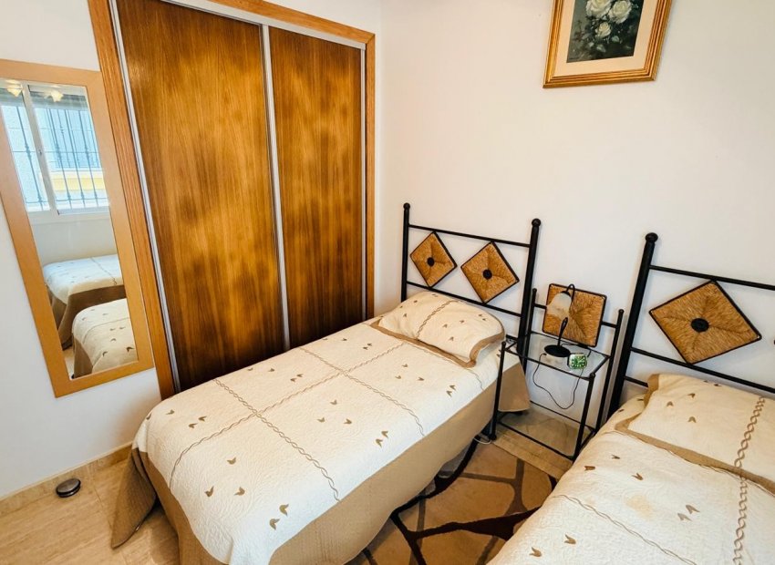 Resale - Detached House / Villa -
Los Montesinos - La Herrada