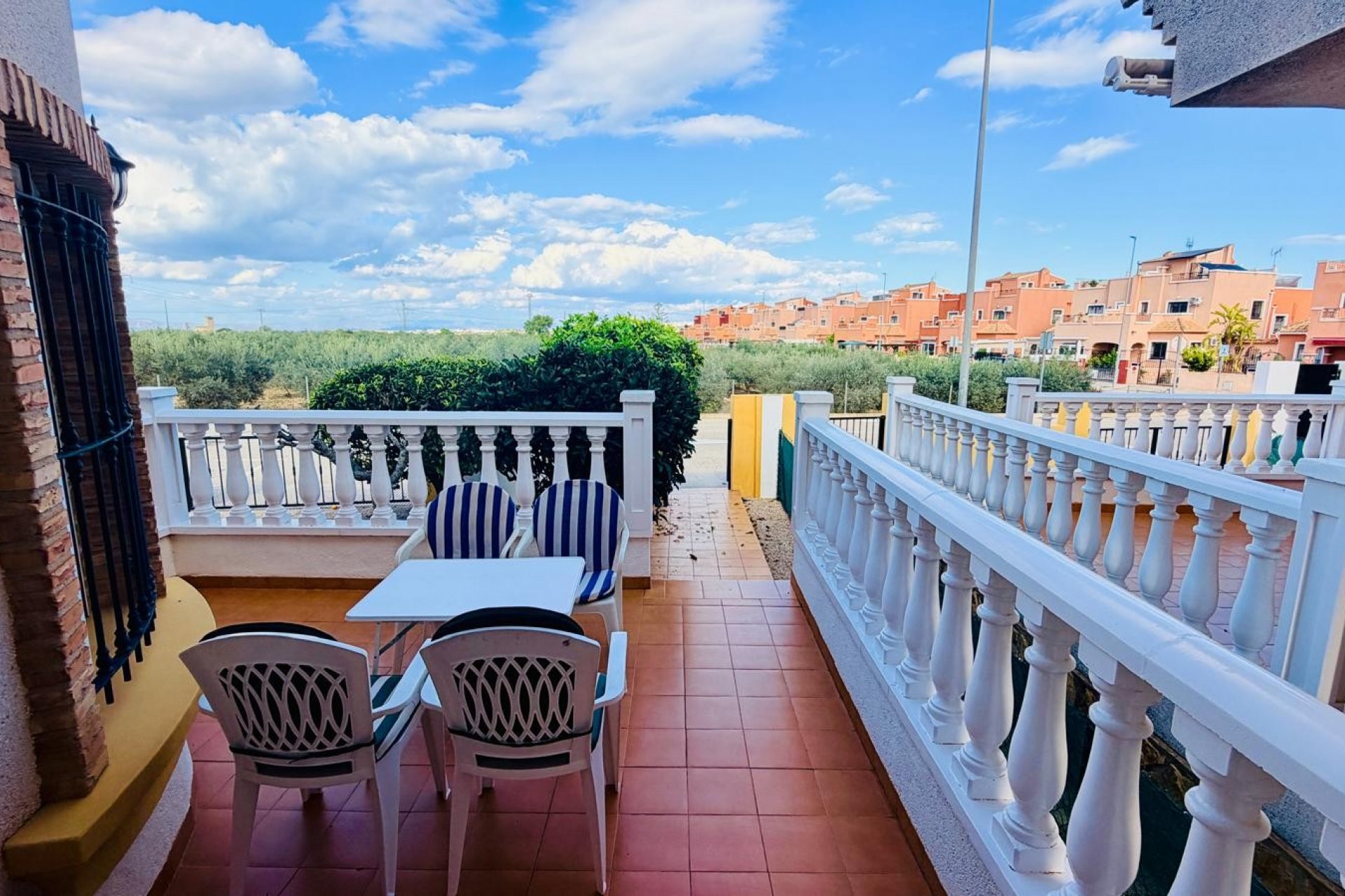 Resale - Detached House / Villa -
Los Montesinos - La Herrada