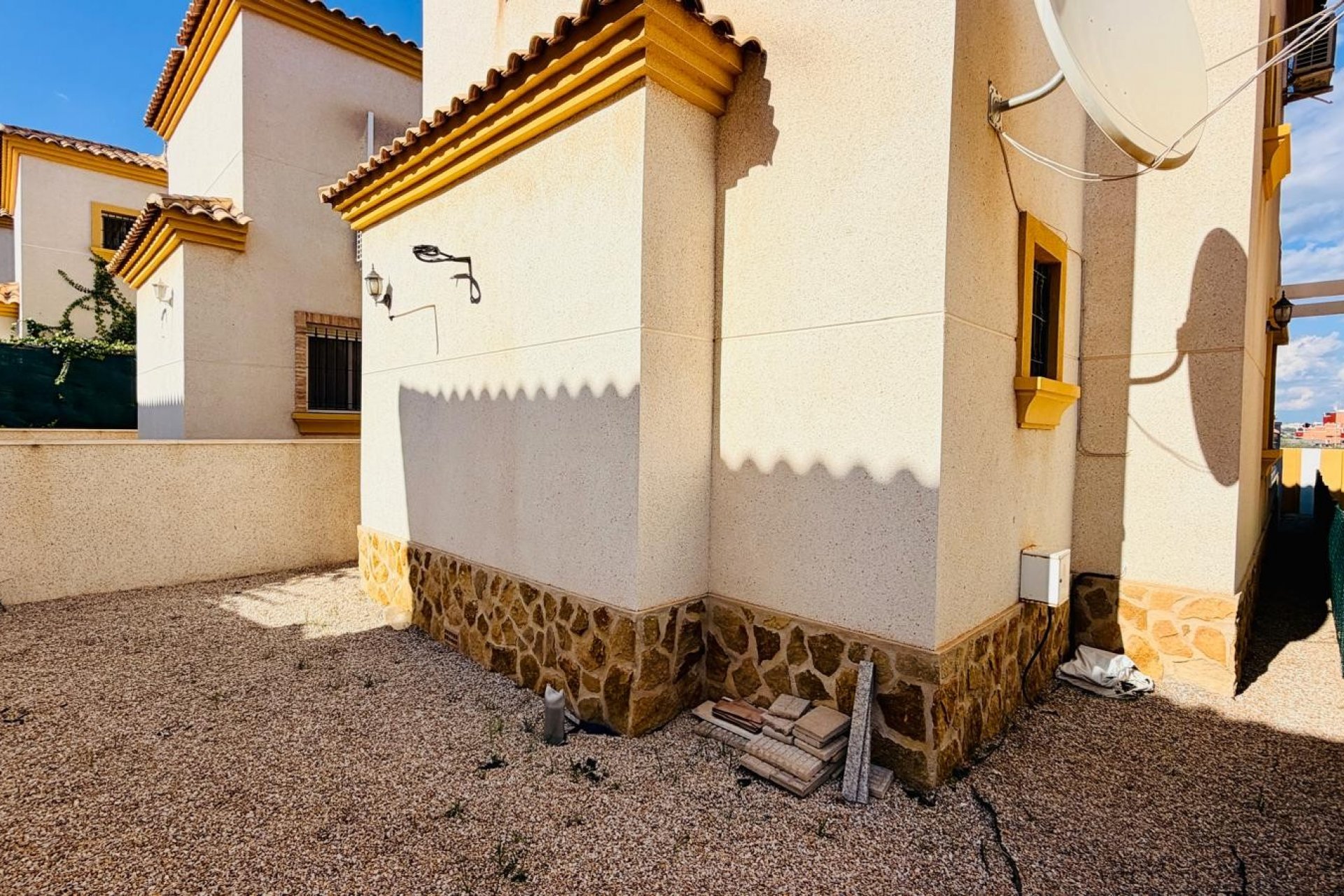 Resale - Detached House / Villa -
Los Montesinos - La Herrada