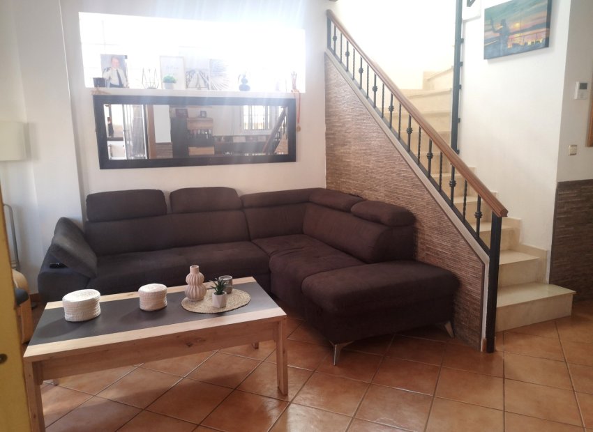 Resale - Detached House / Villa -
Los Montesinos - La Herrada