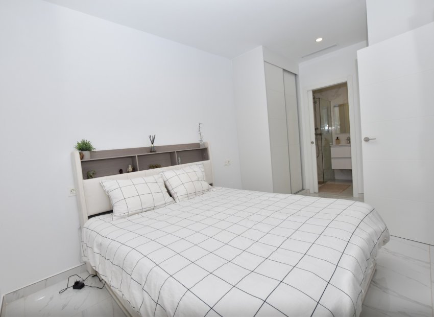 Resale - Detached House / Villa -
Los Montesinos