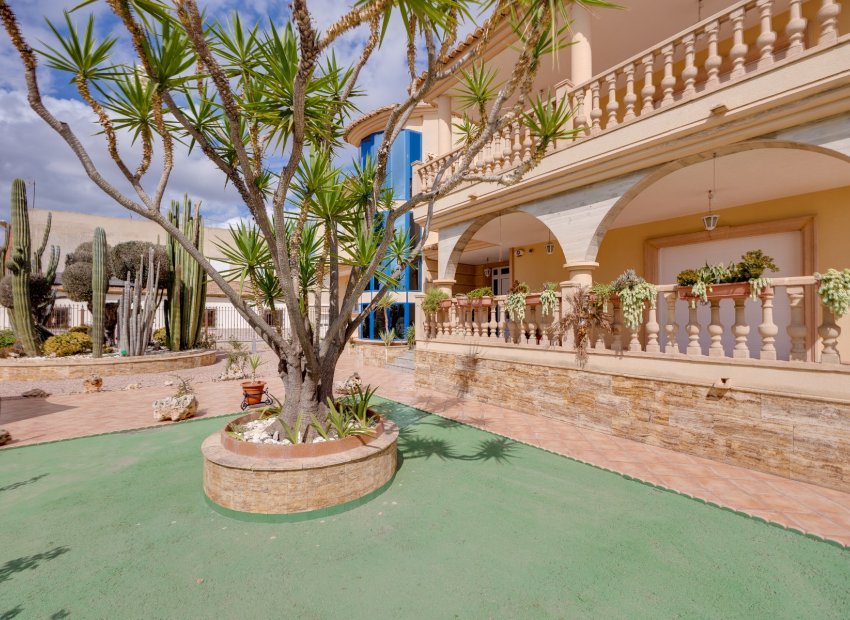 Resale - Detached House / Villa -
Orihuela Costa - Orihuela