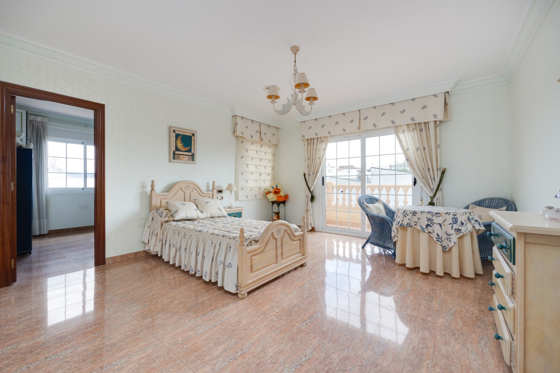 Resale - Detached House / Villa -
Orihuela Costa - Orihuela