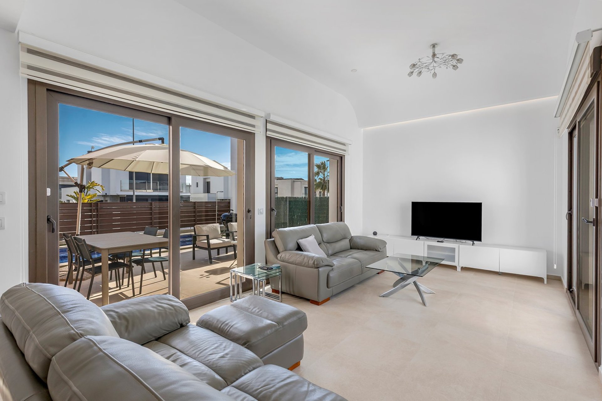 Resale - Detached House / Villa -
Orihuela Costa - Vistabella Golf