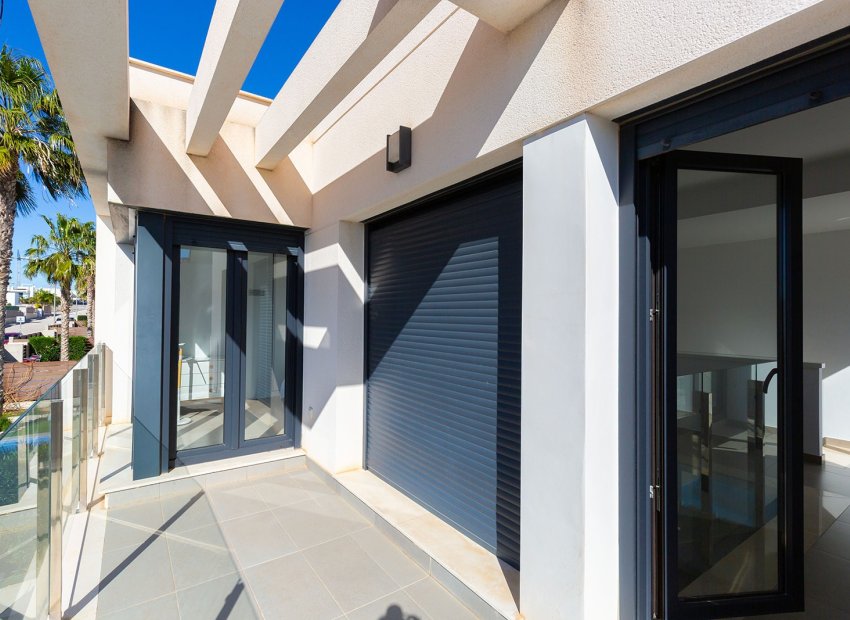 Resale - Detached House / Villa -
Orihuela - Entre Naranjos Vistabella Golf