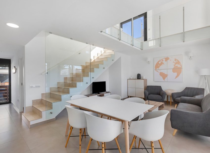 Resale - Detached House / Villa -
Orihuela - Entre Naranjos Vistabella Golf