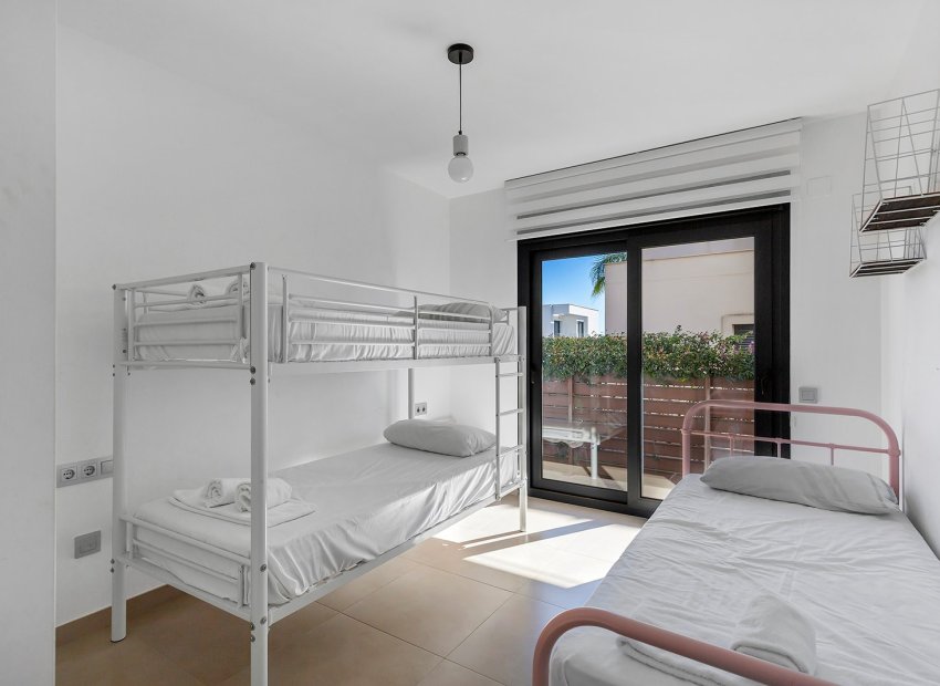 Resale - Detached House / Villa -
Orihuela - Entre Naranjos Vistabella Golf