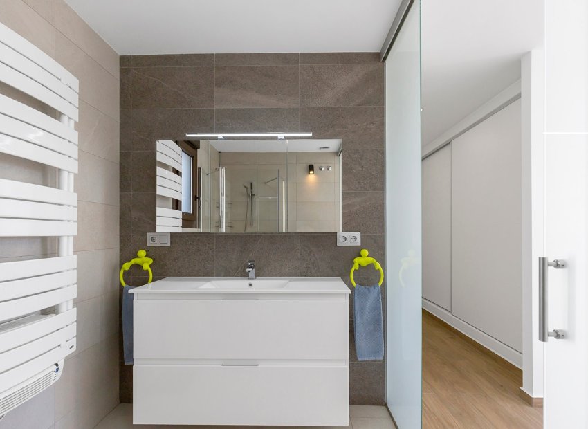 Resale - Detached House / Villa -
Orihuela - Vistabella Golf