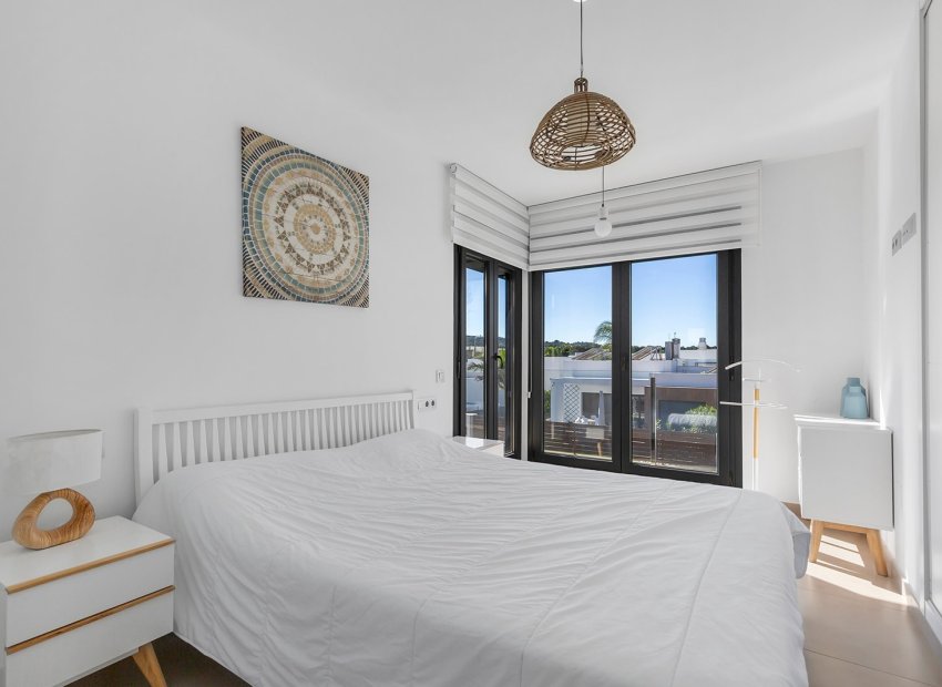 Resale - Detached House / Villa -
Orihuela - Vistabella Golf