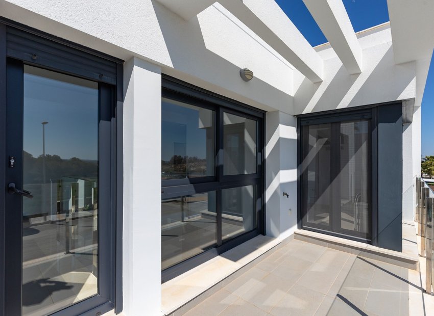 Resale - Detached House / Villa -
Orihuela - Vistabella Golf