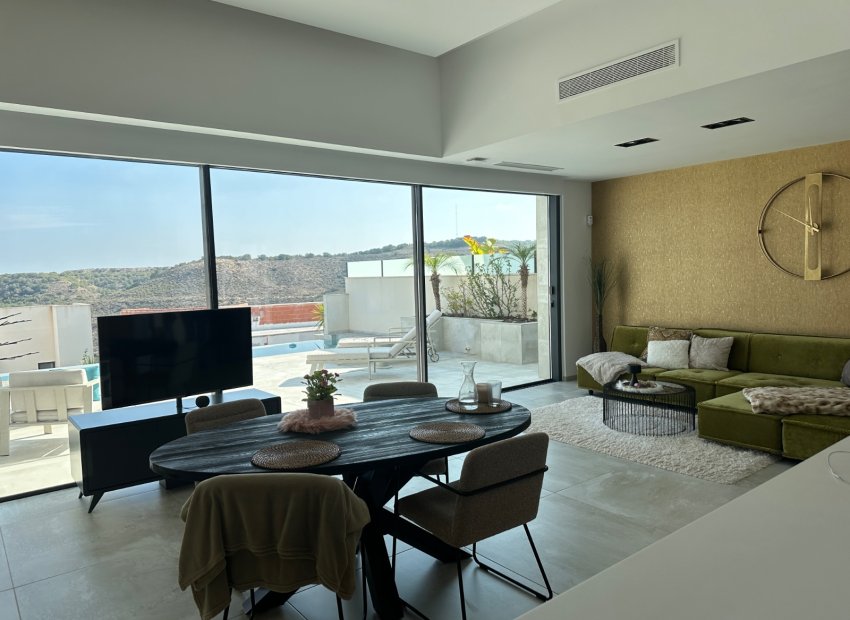 Resale - Detached House / Villa -
Rojales - Ciudad Quesada