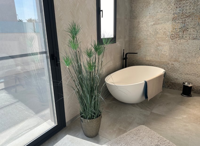 Resale - Detached House / Villa -
Rojales - Ciudad Quesada