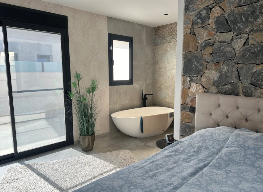 Resale - Detached House / Villa -
Rojales - Ciudad Quesada