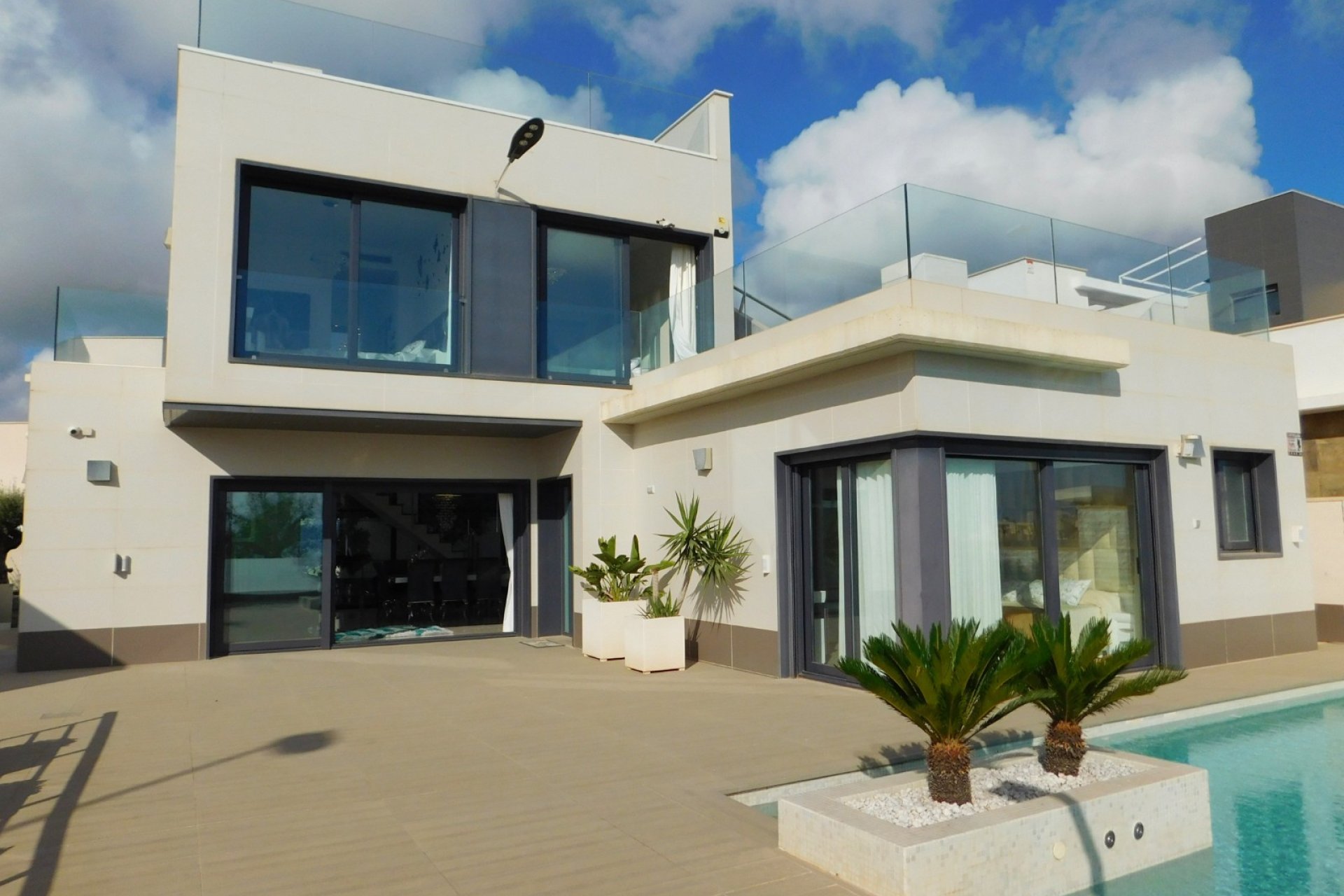 Resale - Detached House / Villa -
San Miguel de Salinas