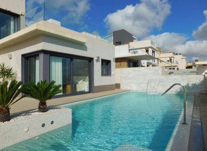 Resale - Detached House / Villa -
San Miguel de Salinas