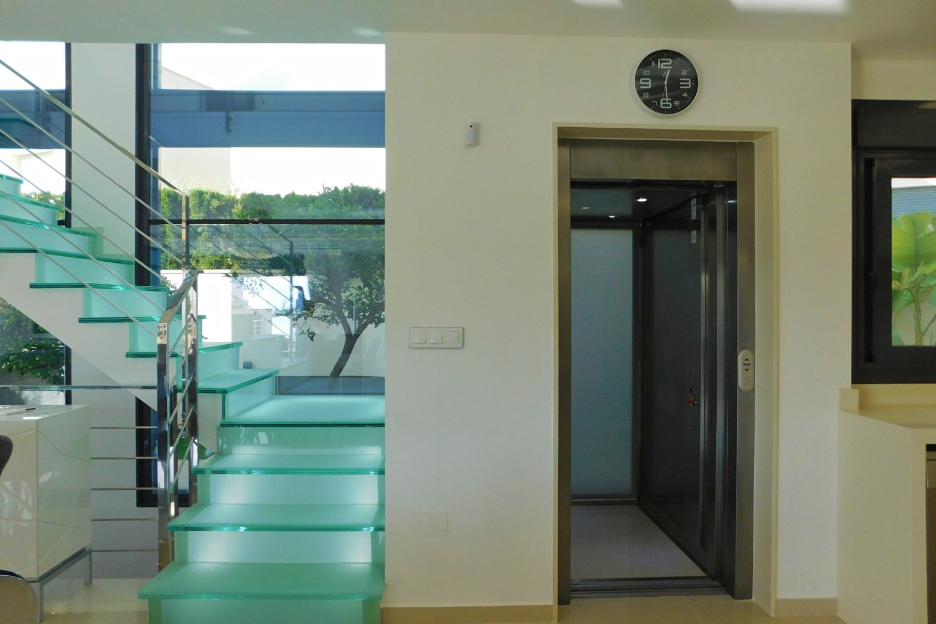 Resale - Detached House / Villa -
San Miguel de Salinas