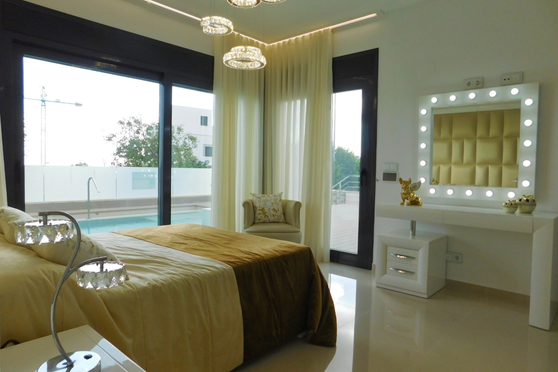 Resale - Detached House / Villa -
San Miguel de Salinas