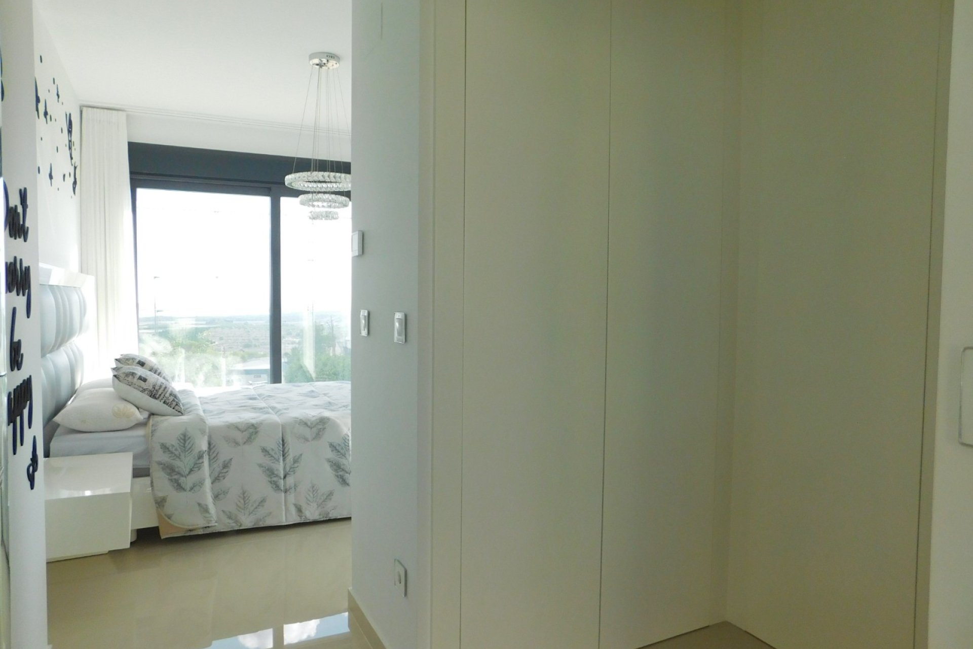 Resale - Detached House / Villa -
San Miguel de Salinas