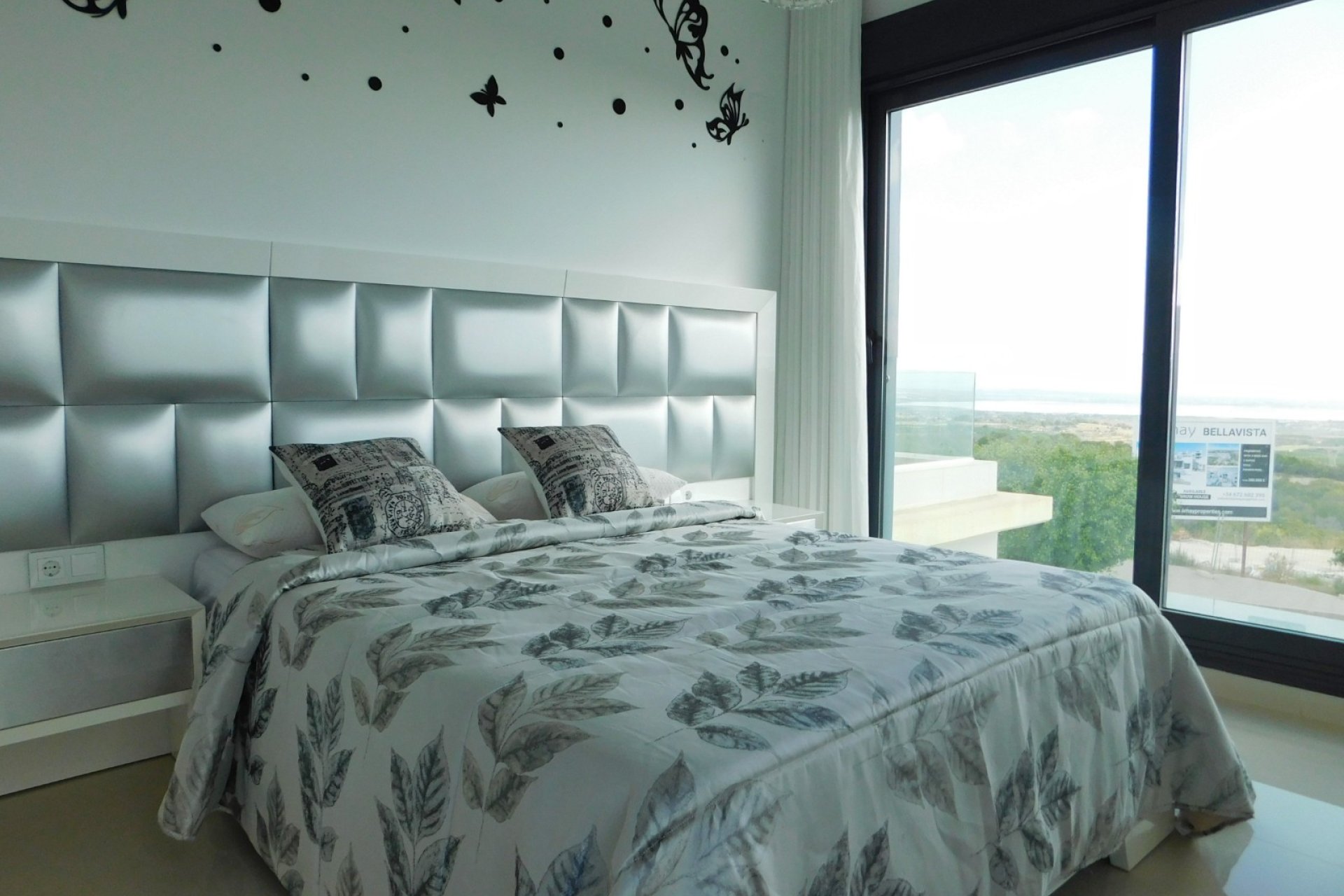 Resale - Detached House / Villa -
San Miguel de Salinas