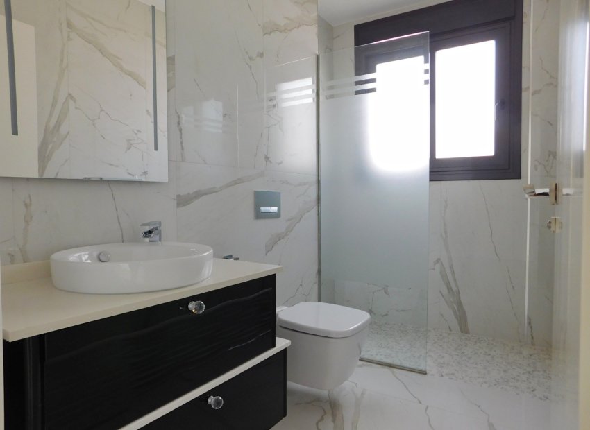 Resale - Detached House / Villa -
San Miguel de Salinas