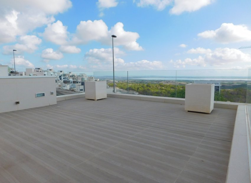 Resale - Detached House / Villa -
San Miguel de Salinas