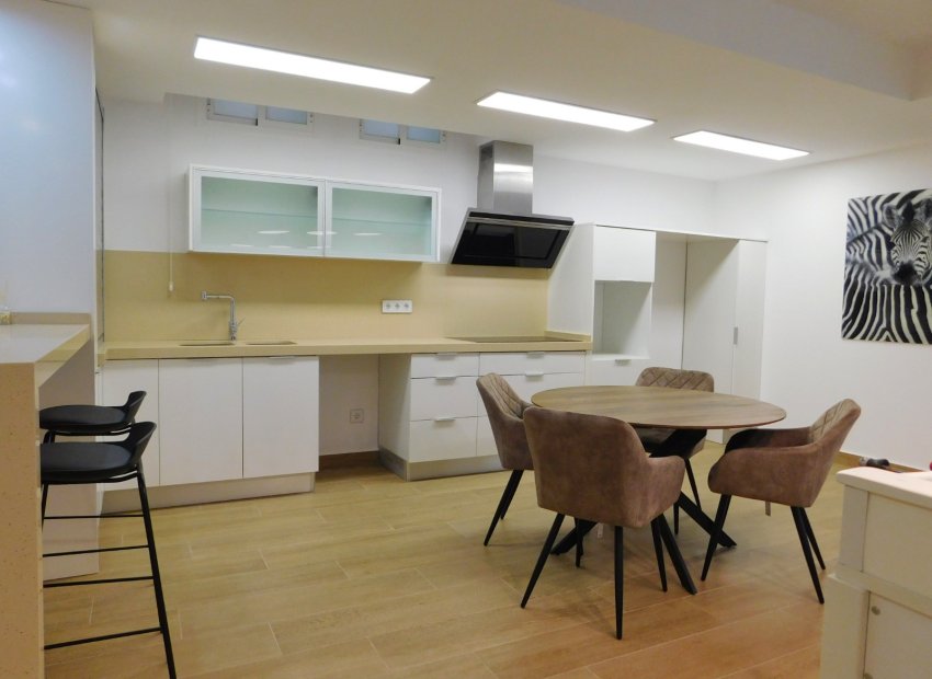 Resale - Detached House / Villa -
San Miguel de Salinas