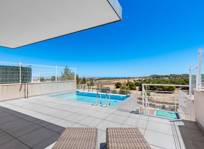 Resale - Detached House / Villa -
San Miguel de Salinas