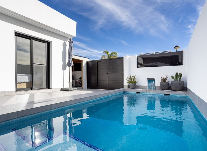 Resale - Detached House / Villa -
Torre Pacheco - Roldán