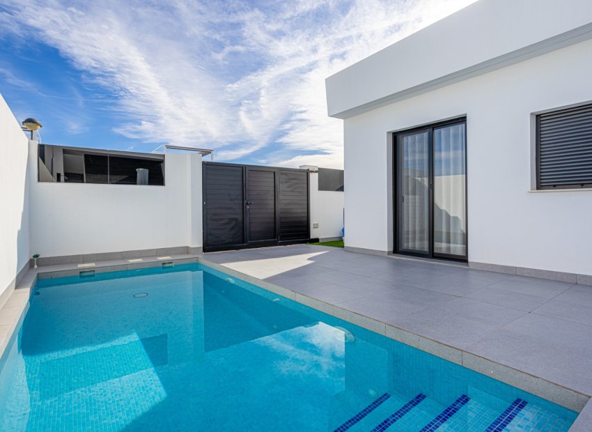 Resale - Detached House / Villa -
Torre Pacheco - Roldán