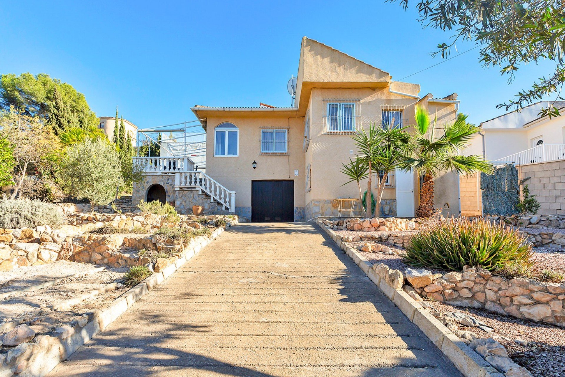 Resale - Detached House / Villa -
Torrevieja - Los Balcones