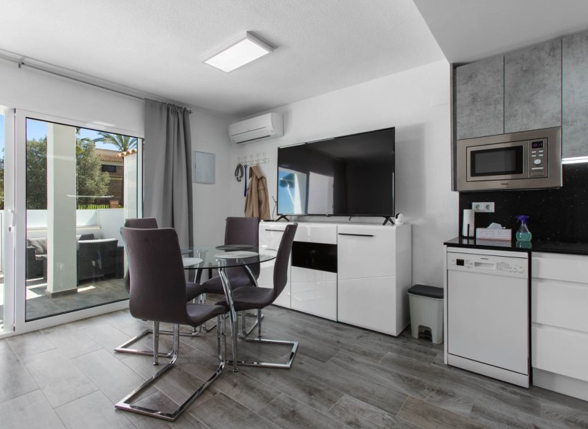 Resale - Duplex -
Torrevieja - Lago Jardin