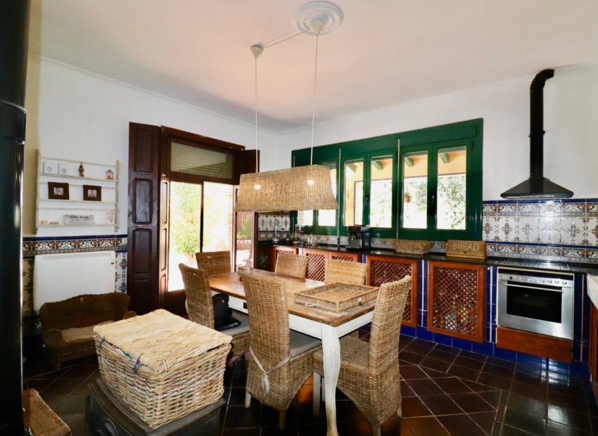 Resale - Finca   -
Ciudad Quesada - Rojales - Heredades