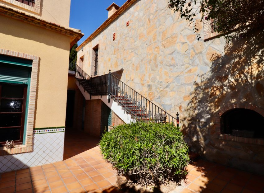 Resale - Finca   -
Ciudad Quesada - Rojales - Heredades