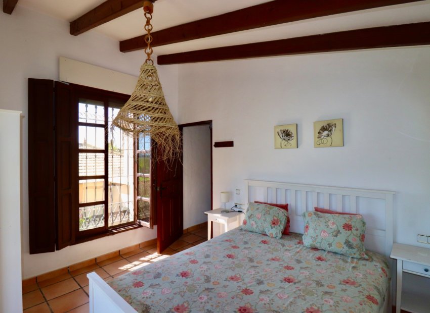 Resale - Finca   -
Ciudad Quesada - Rojales - Heredades