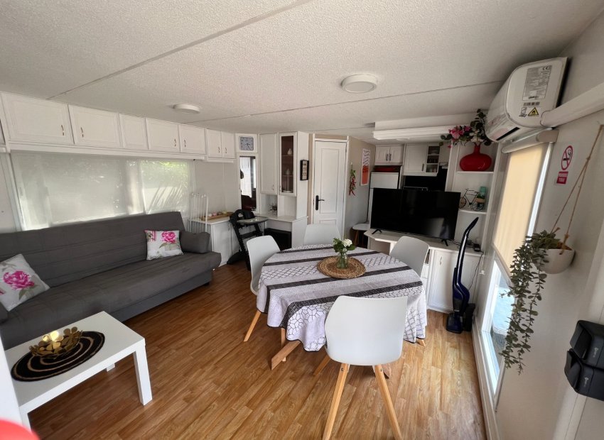 Resale - Finca   -
Elche - La Marina