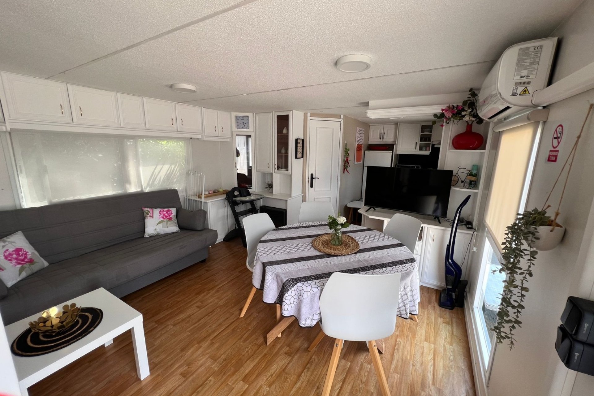 Resale - Finca   -
Elche - La Marina