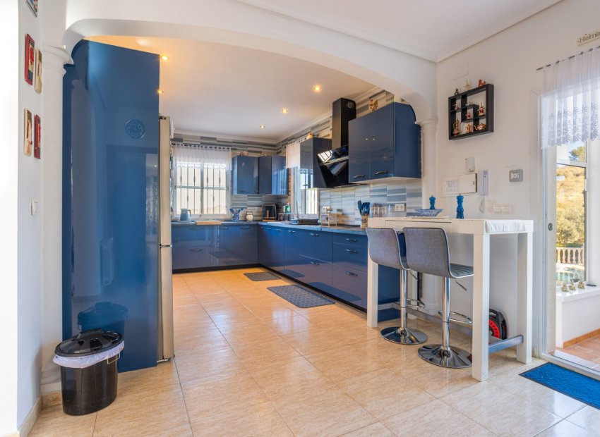 Resale - Finca   -
La Zarza