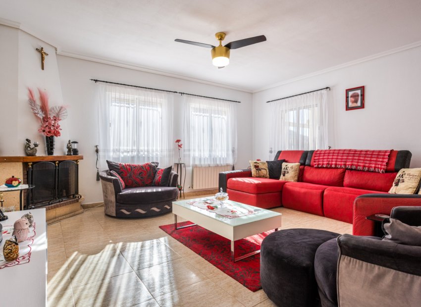 Resale - Finca   -
La Zarza