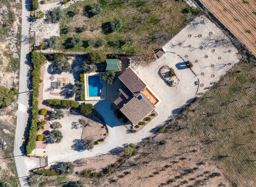 Resale - Finca   -
La Zarza