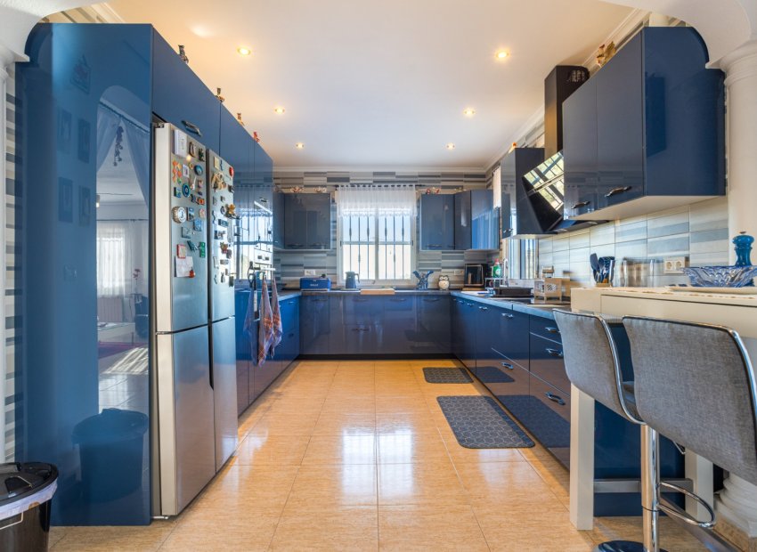 Resale - Finca   -
La Zarza