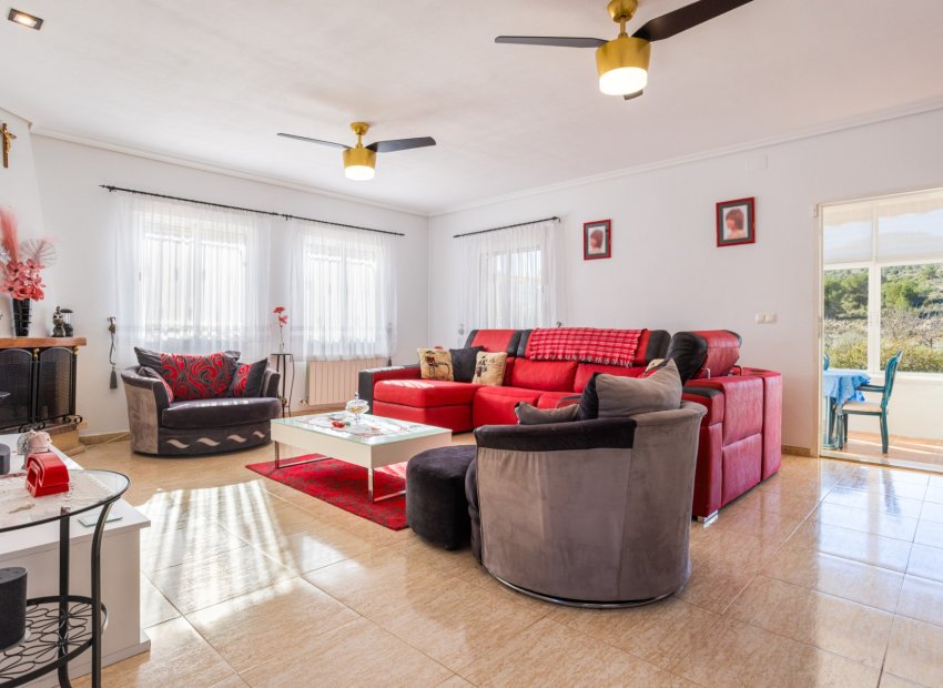 Resale - Finca   -
La Zarza