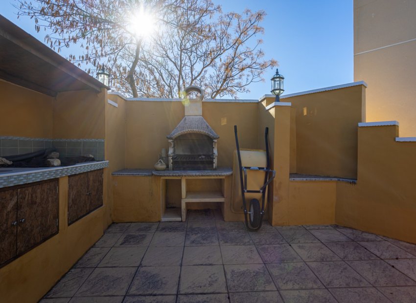 Resale - Finca   -
La Zarza