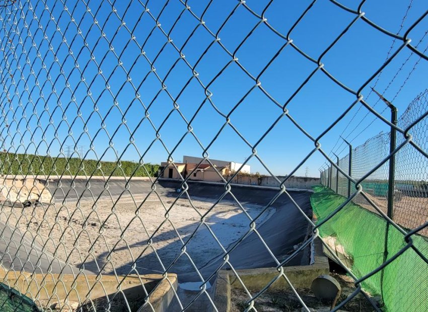 Resale - Finca   -
San Miguel de Salinas